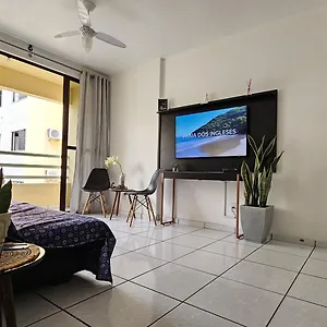 Precioso A 50 Metros De La Playa Florianópolis